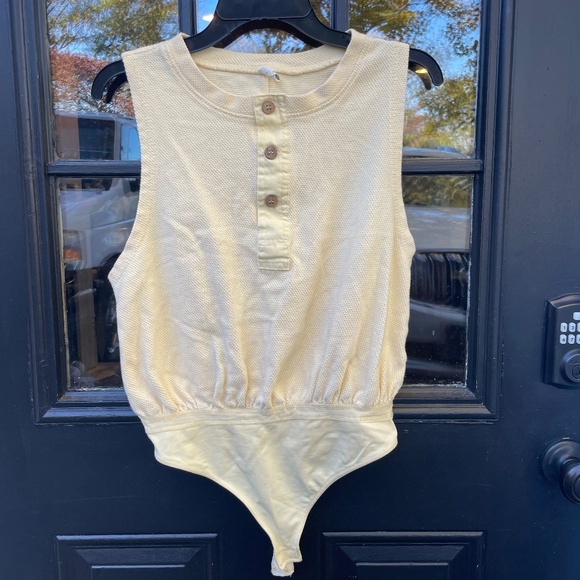 Free People Intimately Peek Aye Sleeveless Bodysuit Sunlight Size XS - Picture 4 of 6